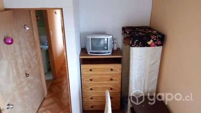 Se arrienda pieza a dama sola en Achupallas P5 1/2