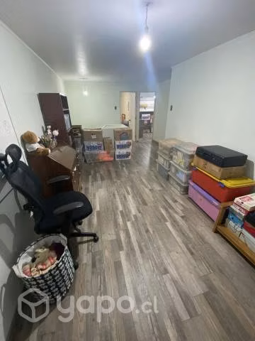Se arrienda amplia casa barrio la farfana