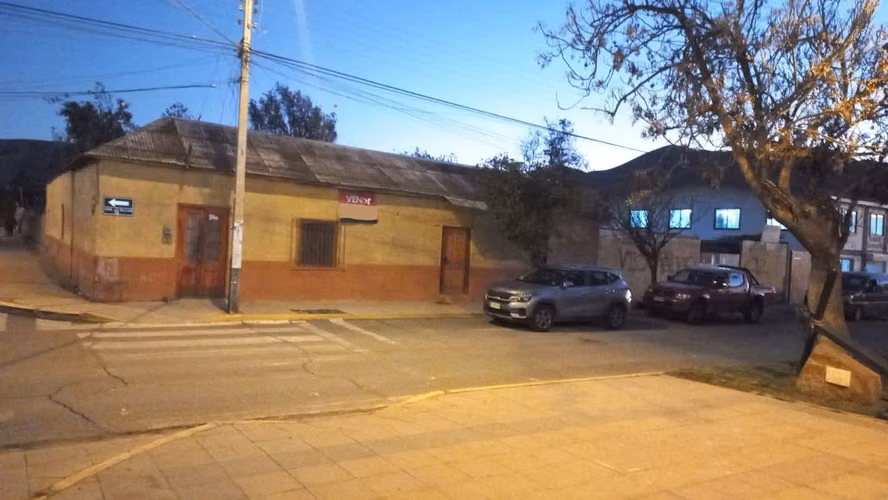 VENTA - Casa en Terreno de 1.690 Av Las Delicias Centro de Vicuña Valle de Elqui - VICUÑA