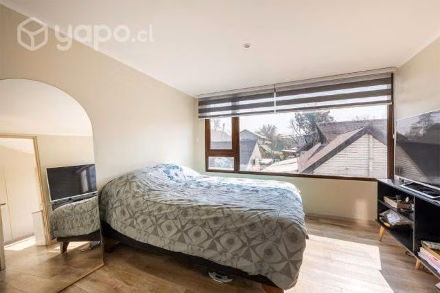 Casa 2 pisos , condominio privado, la reina