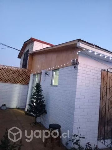 Arriendo Casa 2D 1B 2estacionamientos áreas verdes