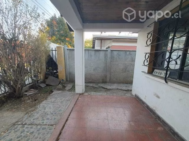 Amplia a pasos del centro de Fco de Mostazal