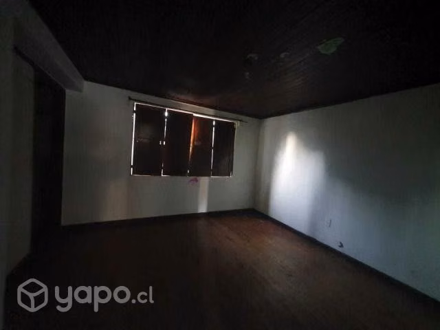 Amplia a pasos del centro de Fco de Mostazal