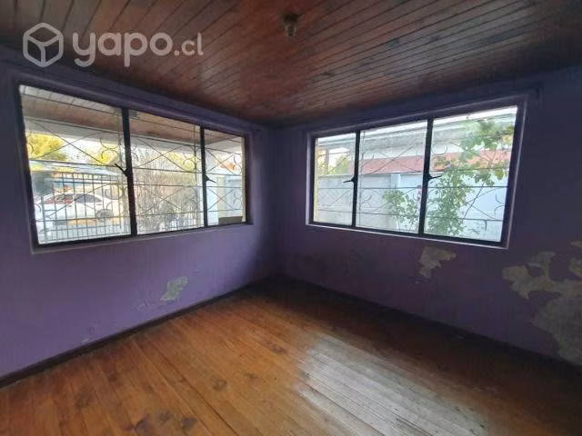 Amplia a pasos del centro de Fco de Mostazal