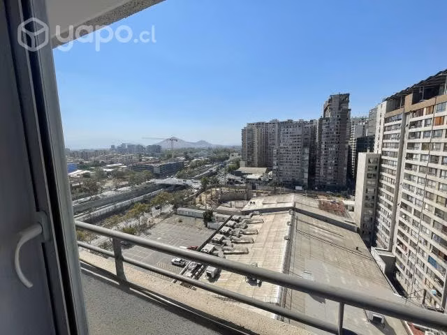 Depto 2D en Condominio a Dos Cuadras del metro