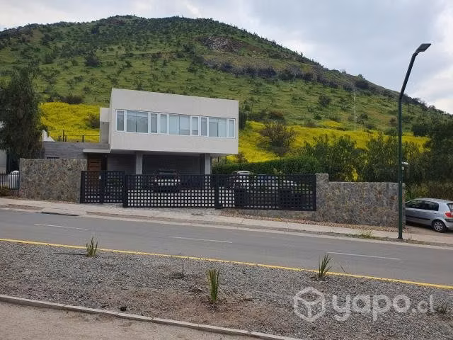 Espectacular casa en condominio la reserva de tres