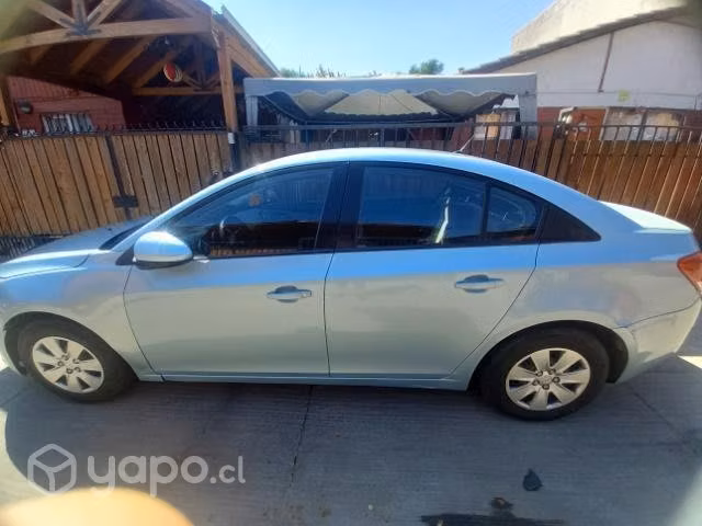 VehículoCHEVROLET CRUZE 2012  disponible