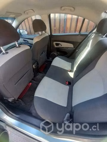 VehículoCHEVROLET CRUZE 2012  disponible