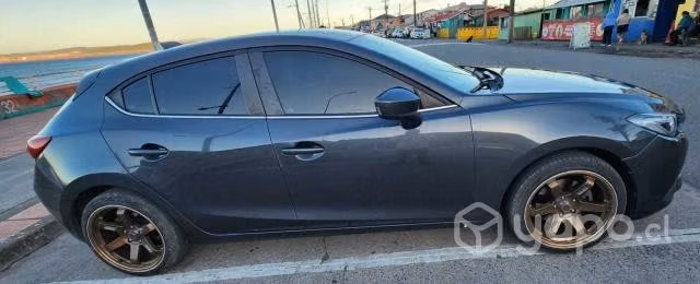 Mazda 3 sport 2015
