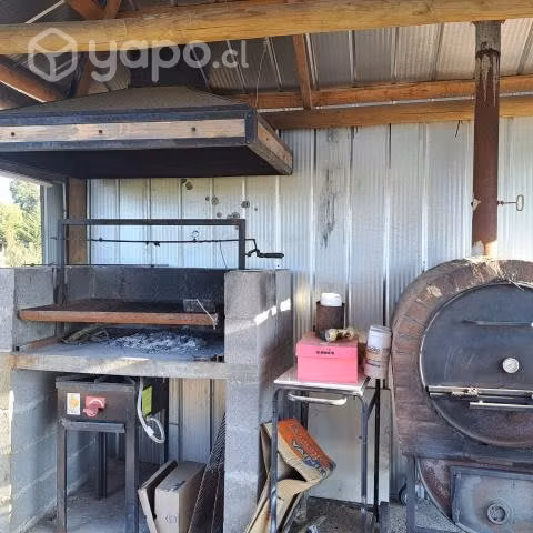 Se vende hermosa parcela con casa y piscina