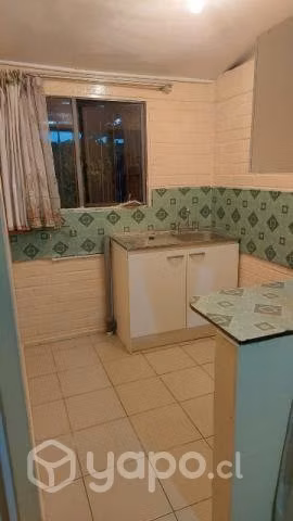 Se arrienda departamento interior