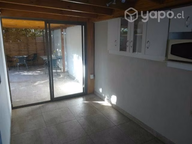 Casona 2 pisos 156m2 barrio cerrado en Macul