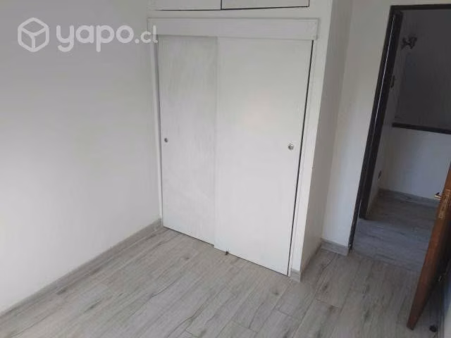 Casona 2 pisos 156m2 barrio cerrado en Macul