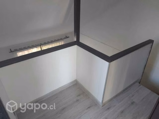 Casona 2 pisos 156m2 barrio cerrado en Macul
