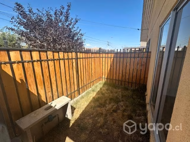 Arriendo Hermosa Casa Esquina / Parrones del Inca