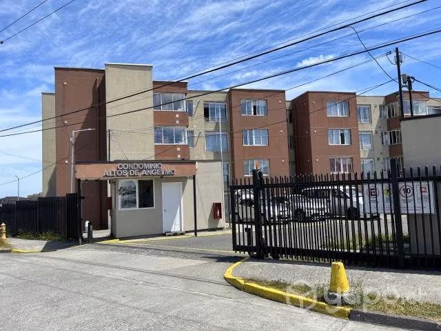 Arriendo depto condominio altos angelmo
