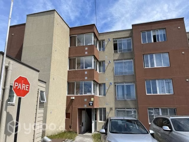 Arriendo depto condominio altos angelmo
