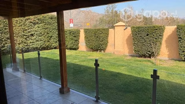 Hermosa casa en condominio Ayres de chicureo