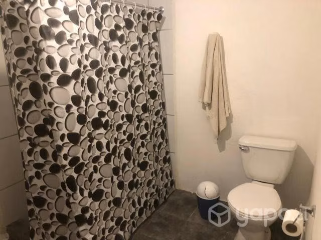 Se arrienda habitación amoblada en Villa Galilea