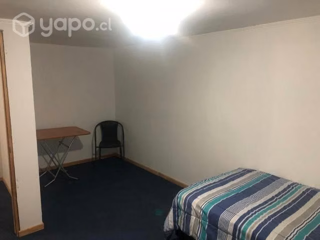 Se arrienda habitación amoblada en Villa Galilea