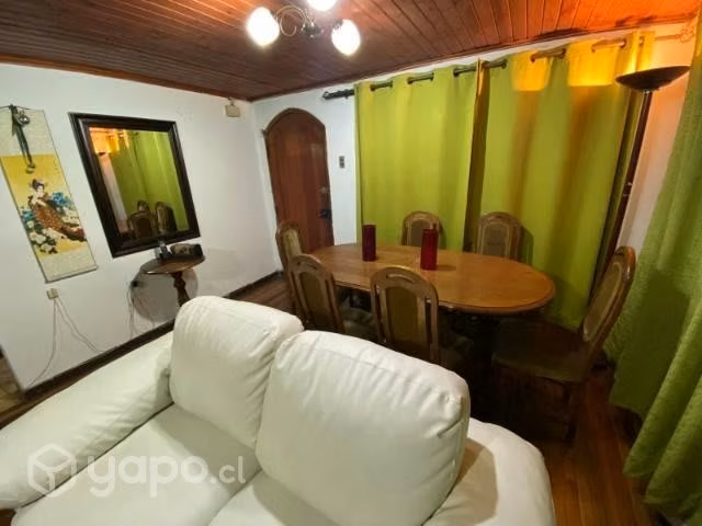 Vende Propiedad con 2casas + local comercial cerca