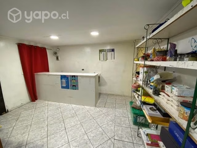 Vende Propiedad con 2casas + local comercial cerca