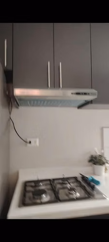 Se vende casa frente al parque