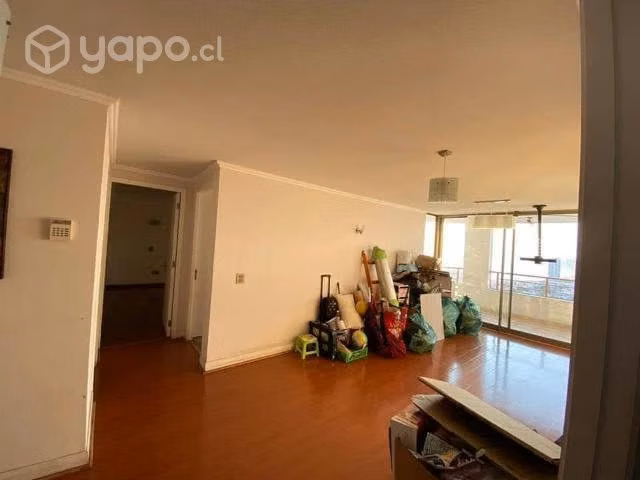 Arriendo departamento edificio Bellaterra