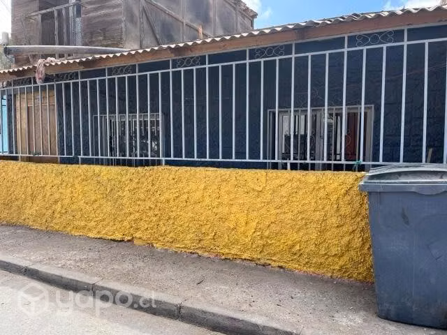 Se vende casa amplio terreno