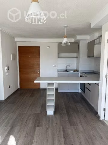 Se arrienda departamento nuevo edificio itata