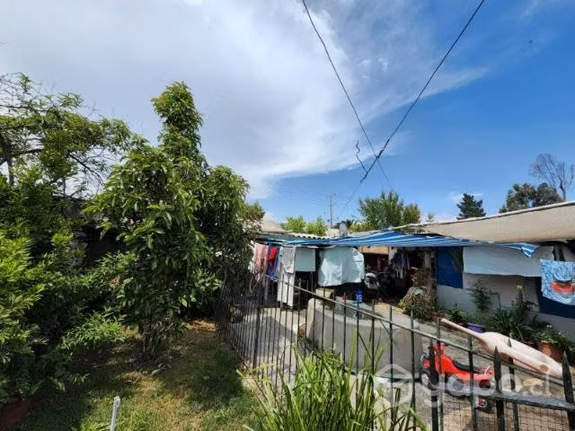 Venta de casa en tranquilo sector de padre hurtado