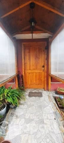 Casa 2 dormitorios y patio techado
