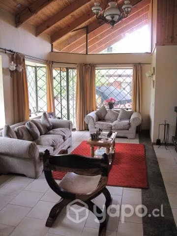 Amplio terreno con dos casas