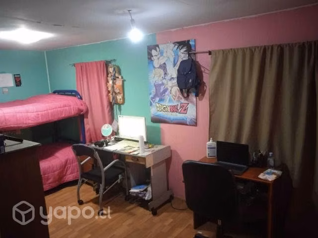 Vendo Amplia casa con 4 dormitorios 2 baños