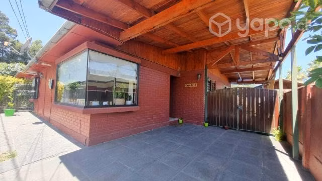 Por viaje vendo casa amoblada