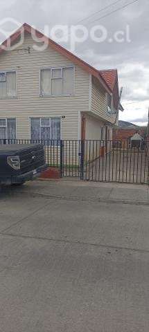 Casa amplia y estacionamiento - Imagen 3