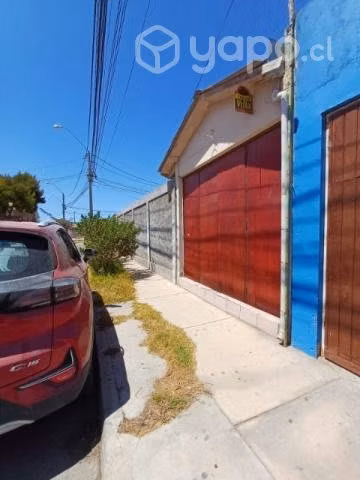 Vendo casa esquina con local comercial 3D y 1B