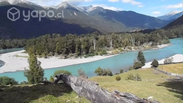 Campo 135 ha limite Palena y Aysen.C.Austral