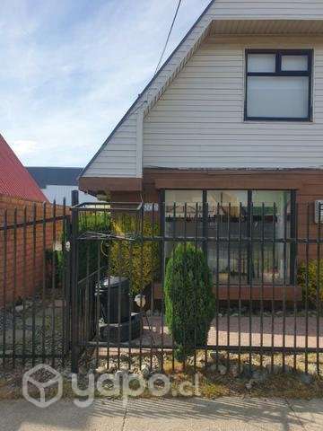 Hermosa casa de dos pisos - Imagen 2