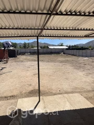 Se vende casa en pirque 1800 metros