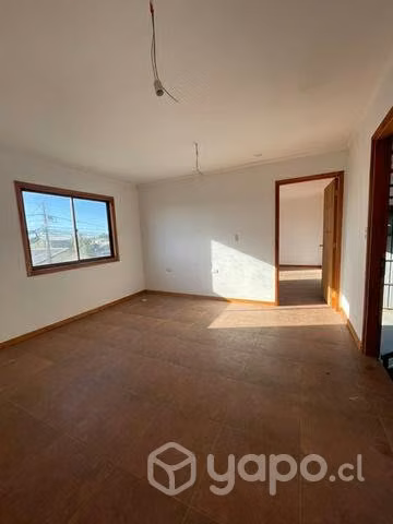 Arriendo galpón 260mts2 con 80mts2 de oficinas