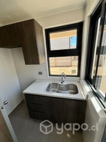 Arriendo casa NUEVA - Imagen 4