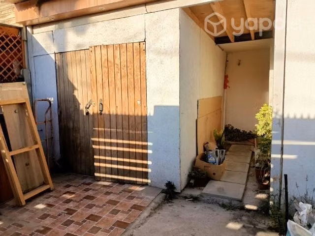 Casa en costa Milano 4 con local comercial 2b3d