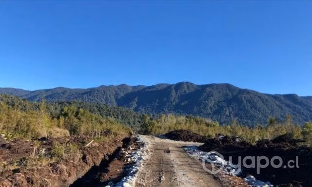 Hermosa Parcela en Hornopirén frente rio 21