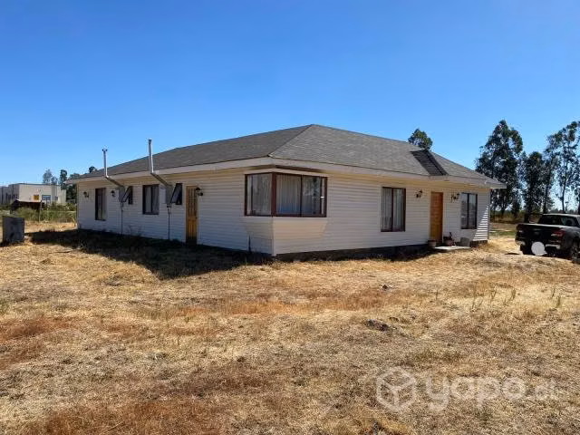 Parcela con casa y piscina en condimio vende dueño