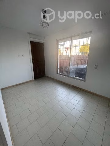 Arriendo departamento excelente ubicación.
