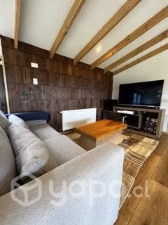 Casa con vista al lago Llanquihue y volcanes