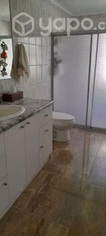 Casa con Piscina Quincho en Condominio rustico