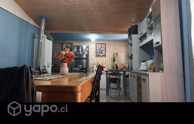 Se vende casa con Almacén operativo