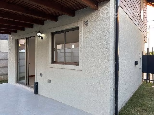 Arriendo casa Hacienda Esmeralda